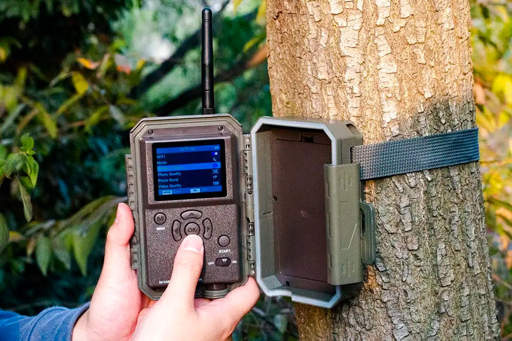 GardePro WiFi Trail Cameras 2.4 inch screen